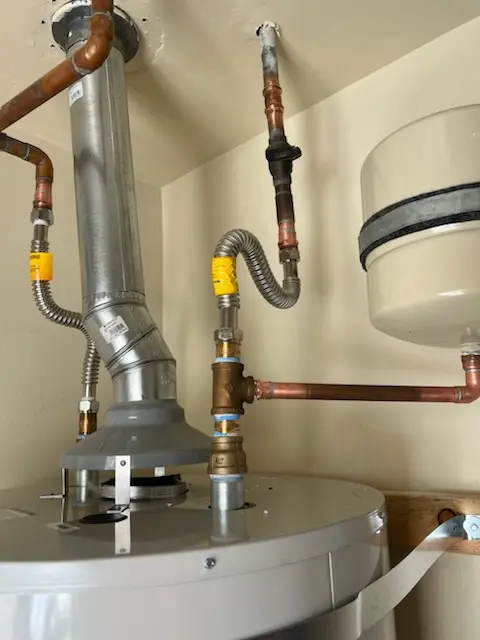 Water heater installation and plumbing repair in Foxleigh